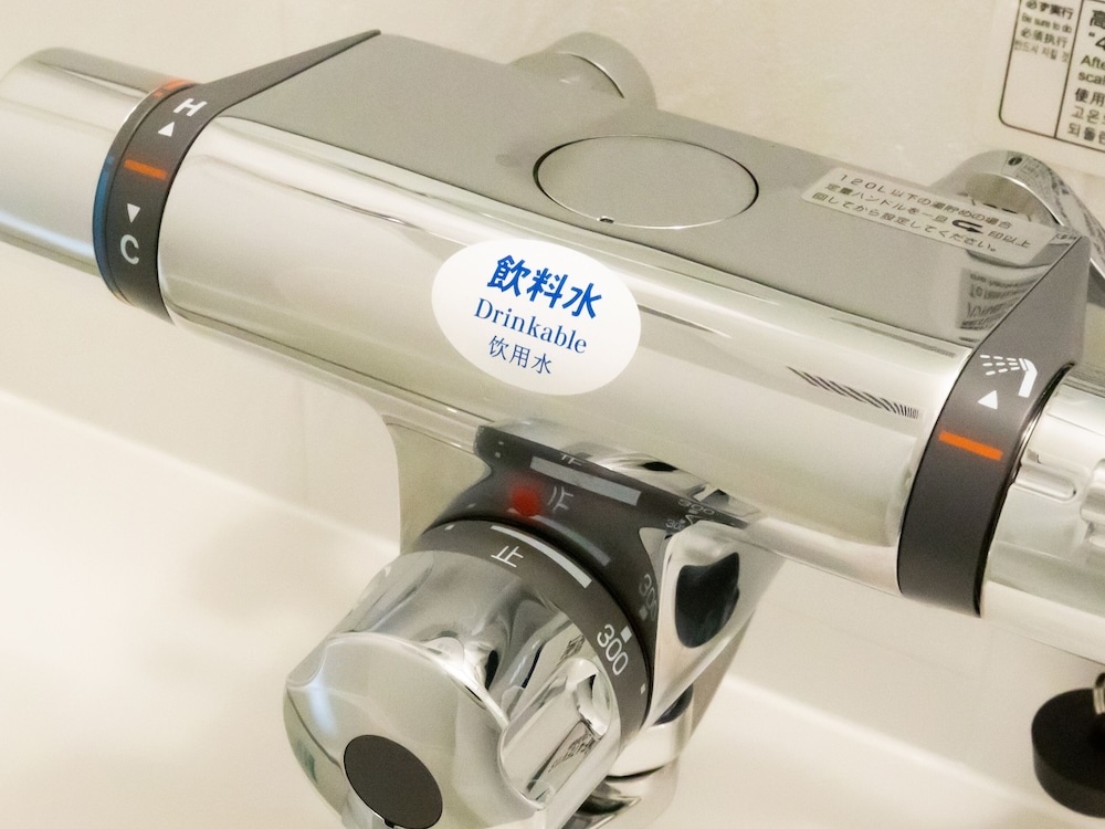 セミダブルルーム（禁煙/10㎡/120㎝×210㎝ベッド1台） バスルーム1 | アパホテル〈名古屋丸の内駅前〉