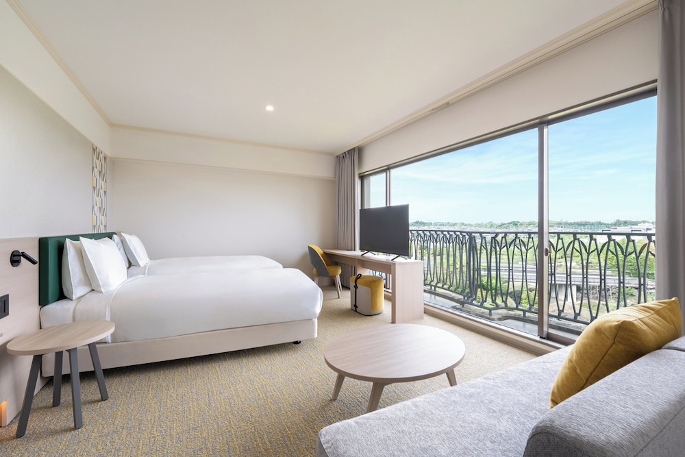 プレミアム ルーム シングルベッド 2 台 | ANAホリデイ・イン神戸三田by IHG