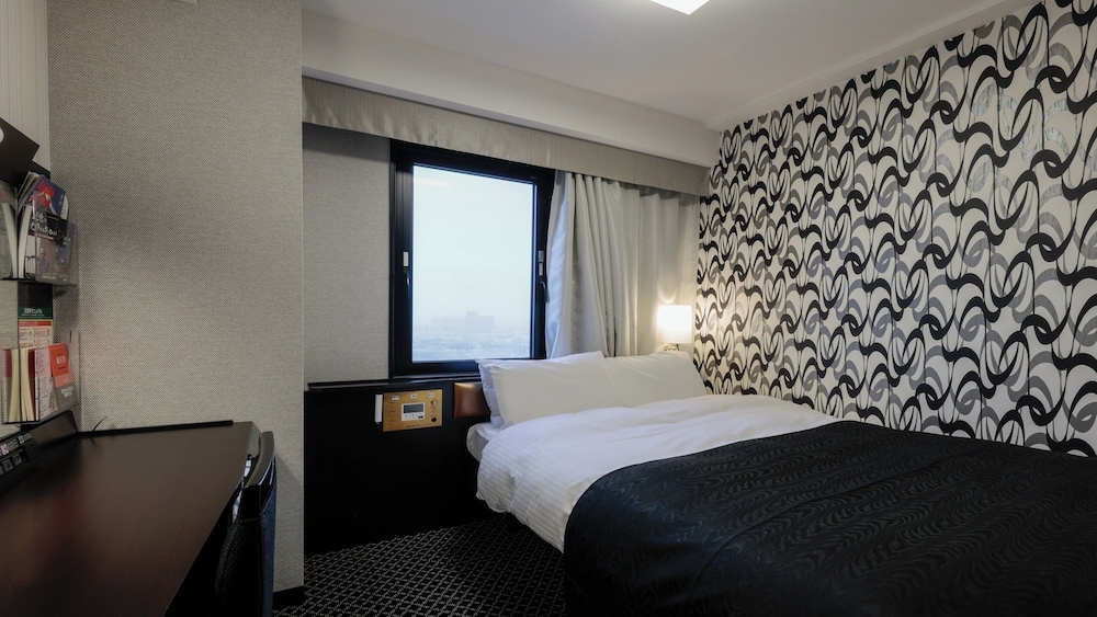 ダブルルーム　禁煙 | アパホテル〈砺波駅前〉