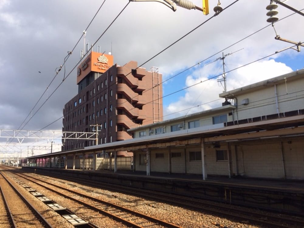 セミダブルルーム 禁煙 施設の正面0 | アパホテル〈魚津駅前〉