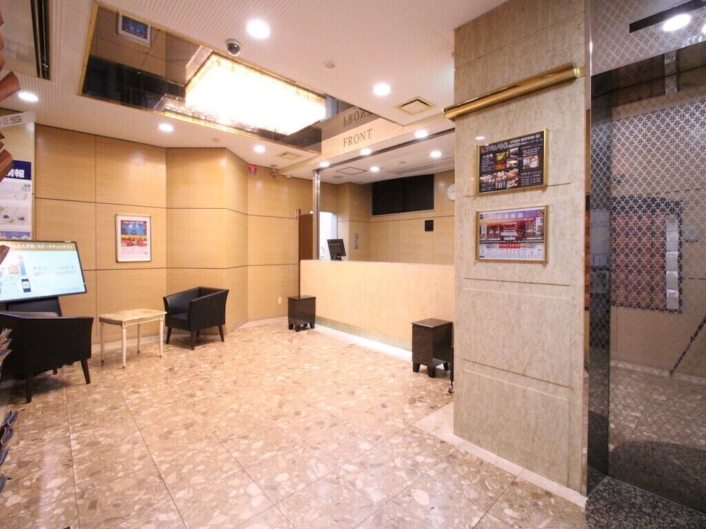 フロント1 | アパホテル 小松