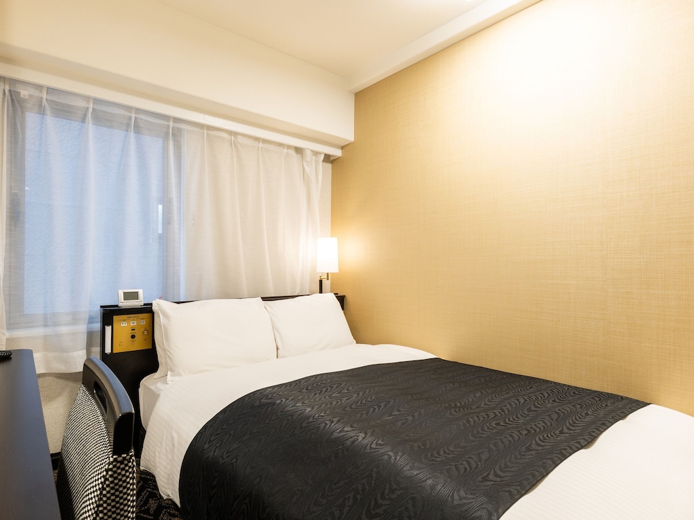 ダブルルーム 禁煙 | アパホテル〈姫路駅北〉