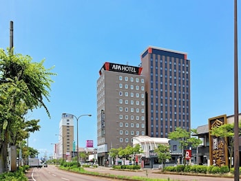 アパホテル〈新潟 燕三条駅前〉