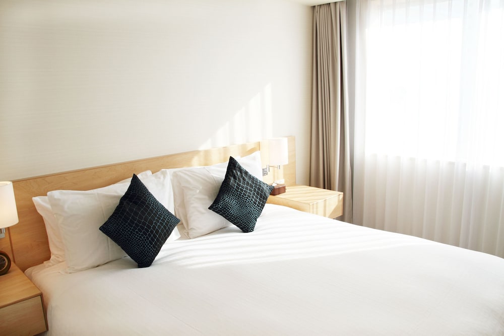 1 ベッドルーム デラックス キング 客室2 | フレイザー レジデンス南海大阪