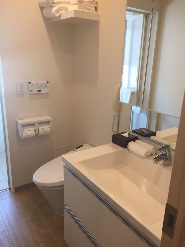 デラックス ルーム 2 ベッドルーム バスルーム0 | フレイザー レジデンス南海大阪