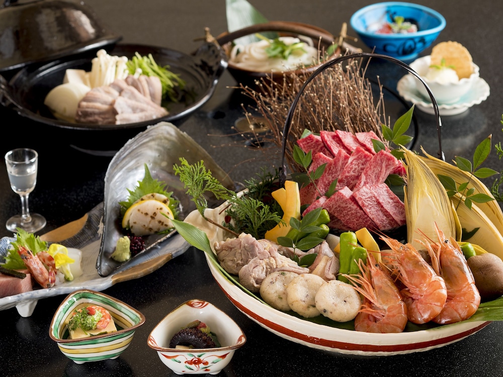 和室 禁煙 北館 極上炭火焼会席ディナー(個室ダイニング), ビュッフェ朝食(レストラン) プレミアムラウンジアクセス付き | 兵衛向陽閣