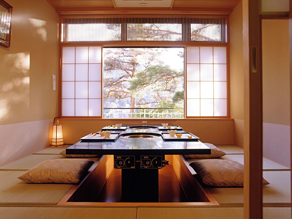 レストラン1 | 兵衛向陽閣 レストラン1 | 兵衛向陽閣