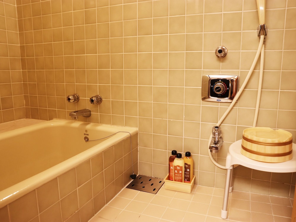 和室 禁煙 北館 プレミアム懐石ディナー(部屋食), ビュッフェ朝食(レストラン) プレミアムラウンジアクセス付き バスルーム0 | 兵衛向陽閣