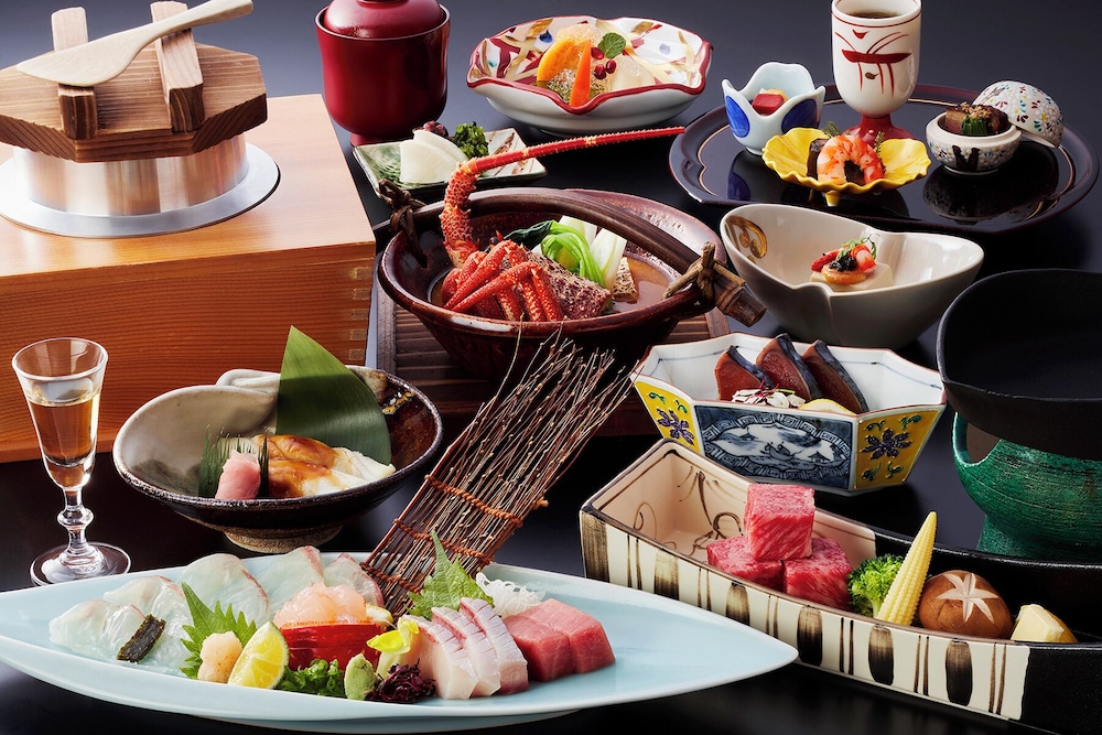 和室 禁煙 北館 プレミアム懐石ディナー(部屋食), ビュッフェ朝食(レストラン) プレミアムラウンジアクセス付き | 兵衛向陽閣