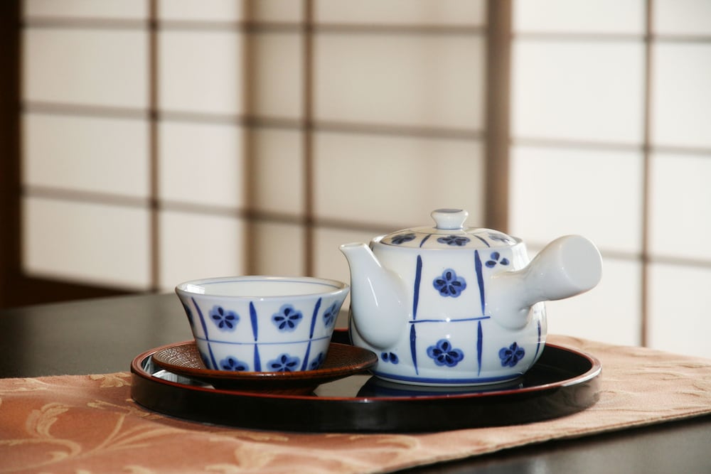 和室 禁煙 北館 プレミアム懐石ディナー(部屋食), ビュッフェ朝食(レストラン) プレミアムラウンジアクセス付き 客室の設備とサービス0 | 兵衛向陽閣