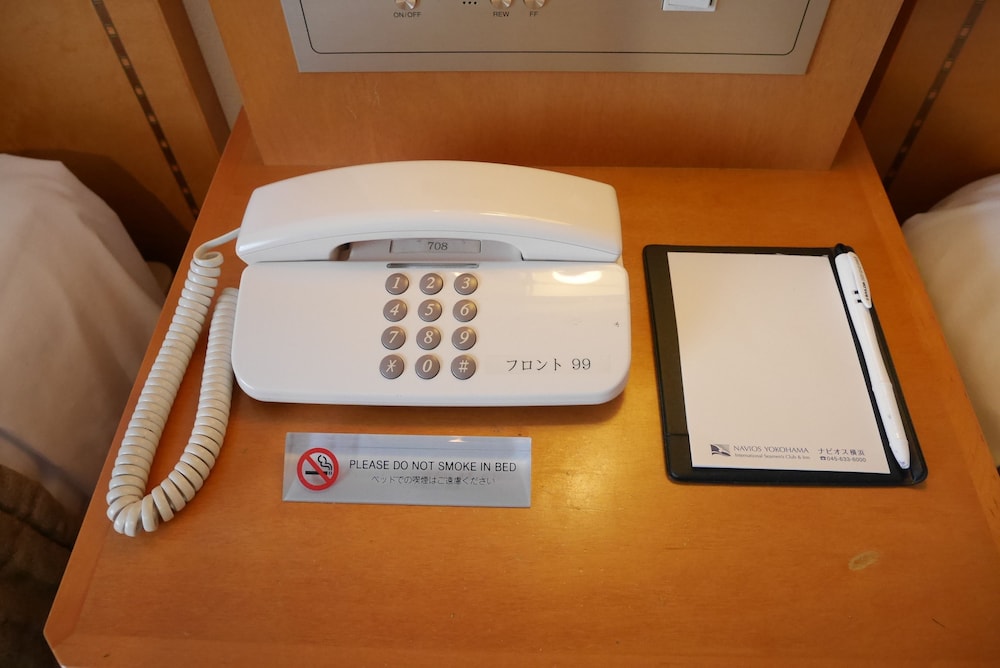 ダブルルーム 客室の設備とサービス1 | ナビオス横浜