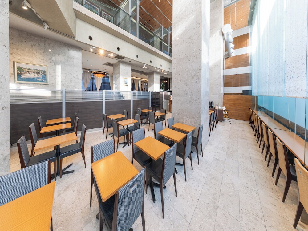 レストラン1 | アパホテル〈富山駅前〉