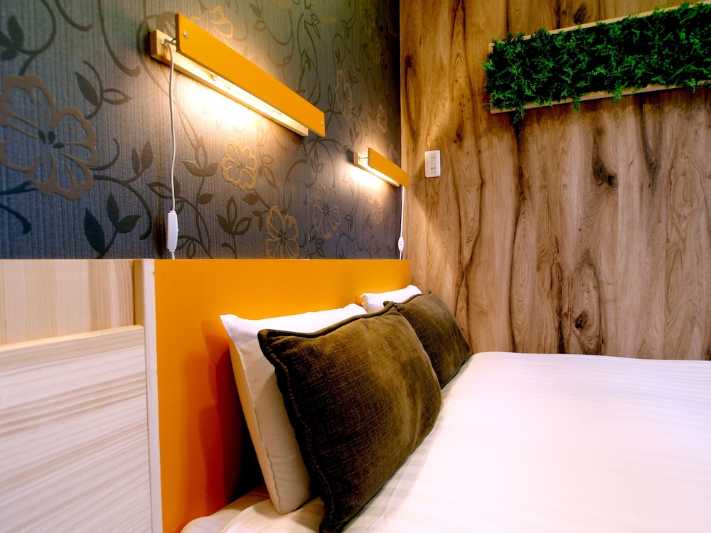 ダブルルーム 専用バスルーム 客室8 | ゲストハウス奈良小町