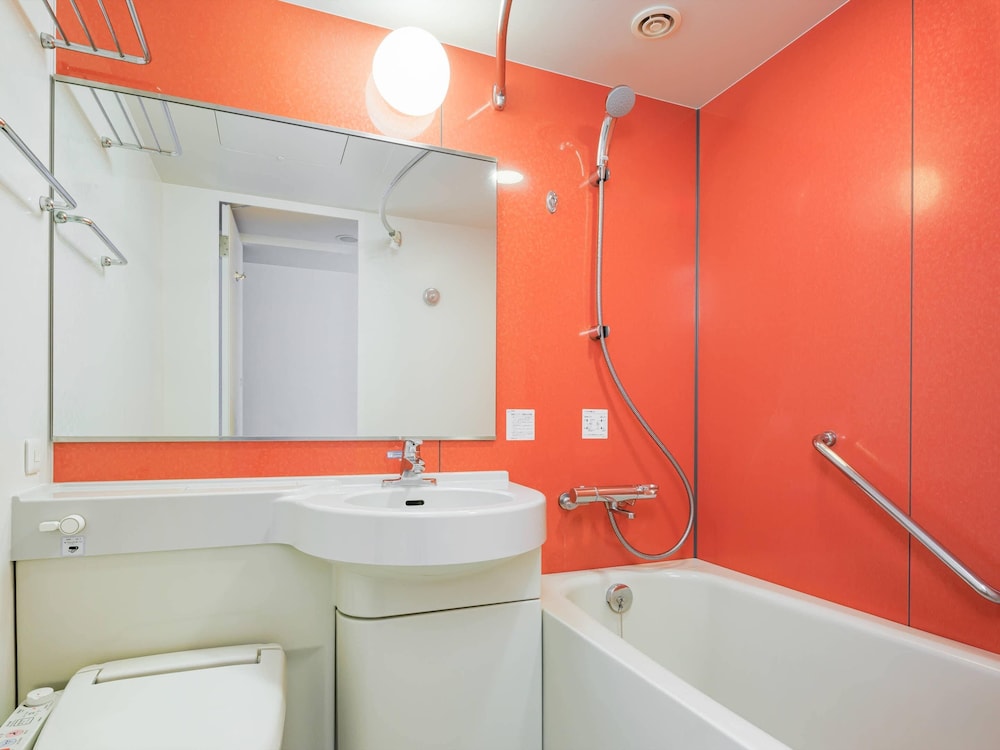 スタンダード ルーム ダブルベッド 1 台 禁煙 客室3 | コンフォートイン姫路夢前橋