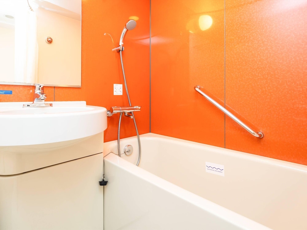 スタンダード ルーム ダブルベッド 1 台 禁煙 客室3 | コンフォートイン倉敷水島