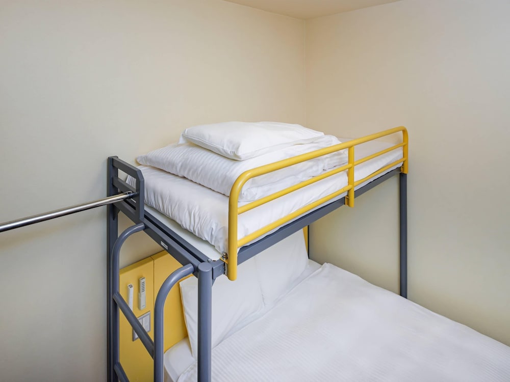 スタンダード ルーム ダブルベッド 1台 + ロフトベッド1台　禁煙 | コンフォートイン佐野藤岡インター