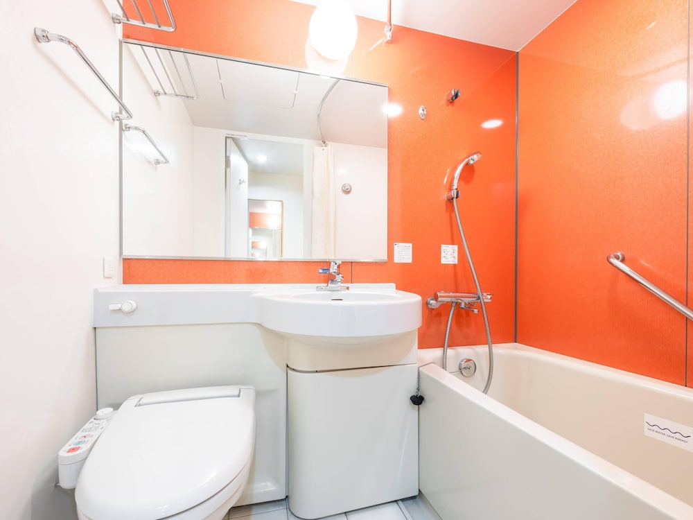 スタンダード ルーム クイーンベッド 1 台 禁煙 バスルーム0 | コンフォートイン豊川インター