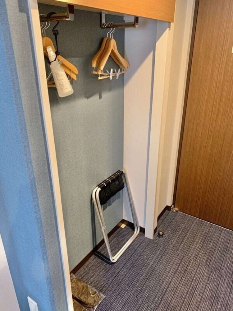 ツインルーム 禁煙 (Free shuttle from Shin Osaka station) 客室の設備とサービス0 | 大阪ガーデンパレス