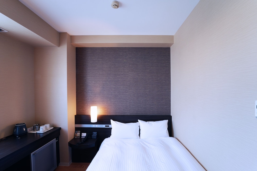 スタンダード セミダブル 禁煙 客室1 | KOKO HOTEL 仙台勾当台公園
