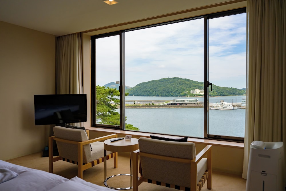 ハーバービュー・ツイン ルーム 禁煙 33㎡ 客室1 | 鳥羽国際ホテル