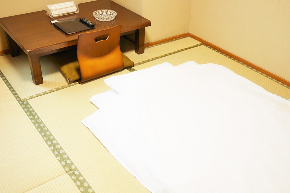 客室1 | 広島ピースホテル - ホステル