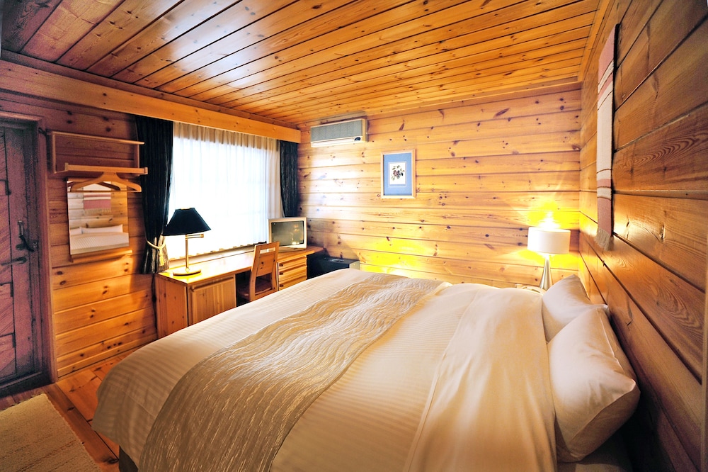 レイクビューコテージ 客室2 | ホテル ニドム