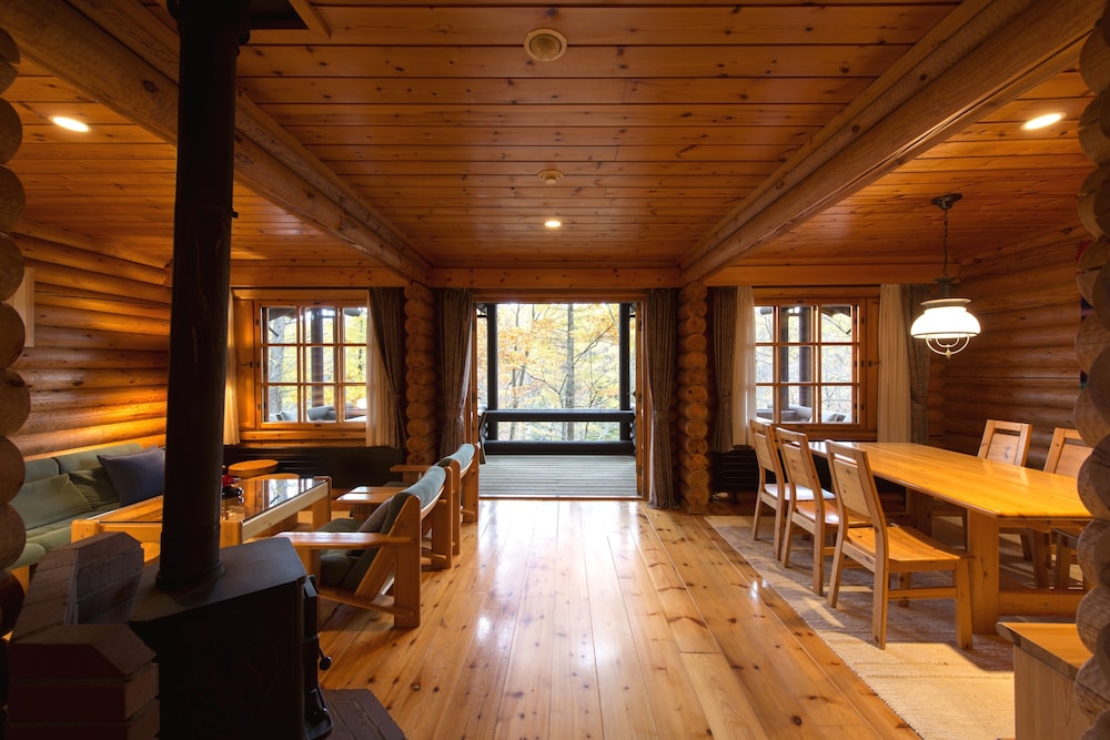 フォレストビューコテージ 客室3 | ホテル ニドム