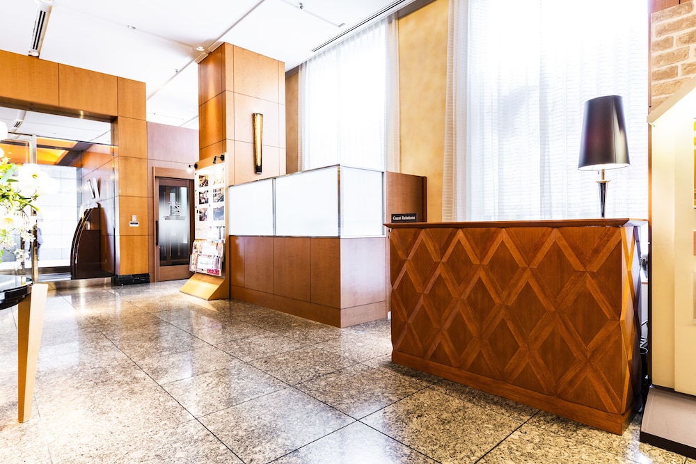 コンシェルジュ デスク1 | ホテル阪神大阪