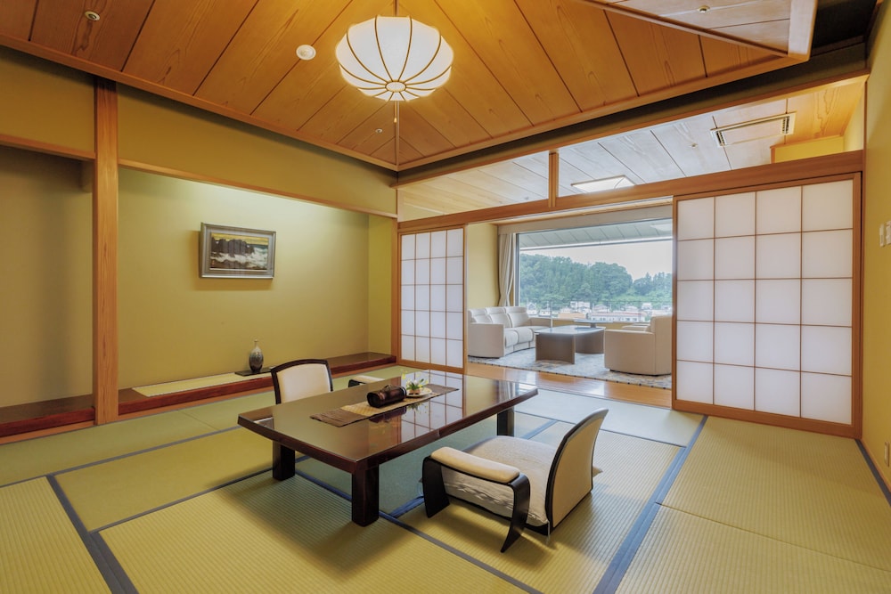 ＜四季亭＞和室特別室『竜馬の間』 | 天童温泉 ほほえみの宿 滝の湯