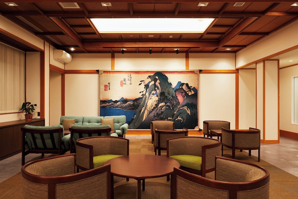 ＜季のはな＞展望露天風呂付和モダンスイート エグゼクティブ ラウンジ0 | 天童温泉 ほほえみの宿 滝の湯