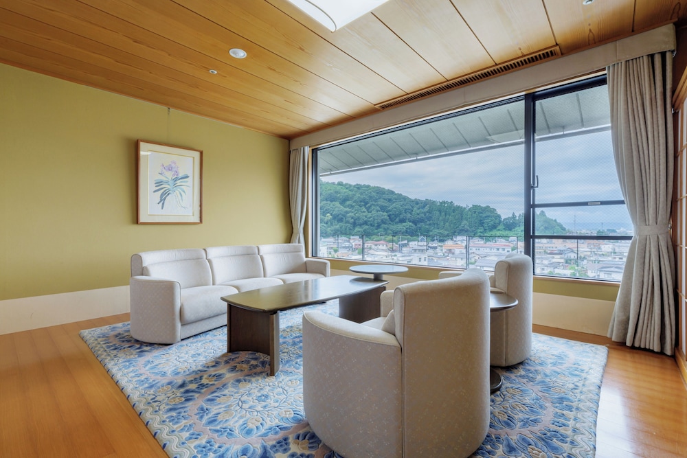 ＜四季亭＞和室特別室『竜馬の間』 部屋からの景観0 | 天童温泉 ほほえみの宿 滝の湯