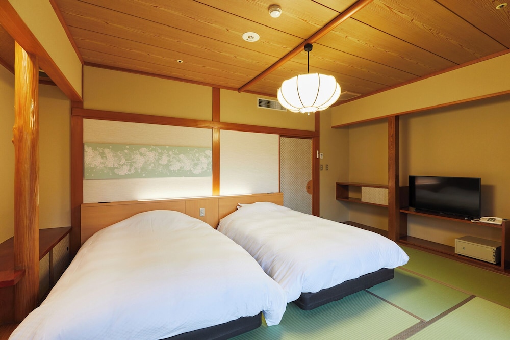 ＜別館＞和モダンルーム 客室4 | 天童温泉 ほほえみの宿 滝の湯