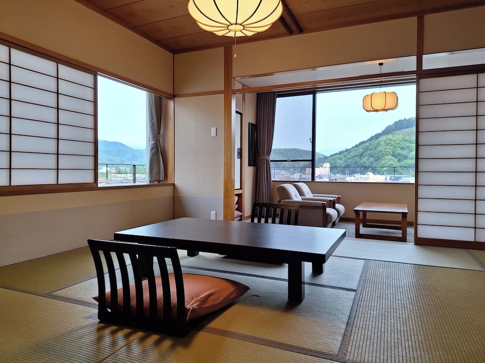 ＜本館＞和室【竹】 部屋からの景観0 | 天童温泉 ほほえみの宿 滝の湯