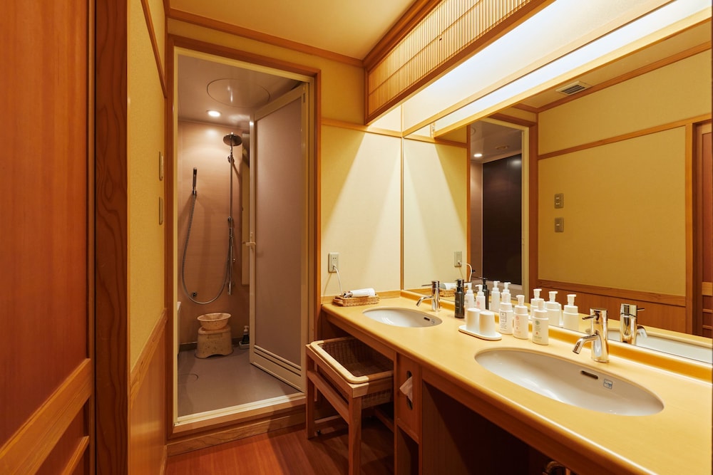 ＜別館＞和室 バスルーム0 | 天童温泉 ほほえみの宿 滝の湯