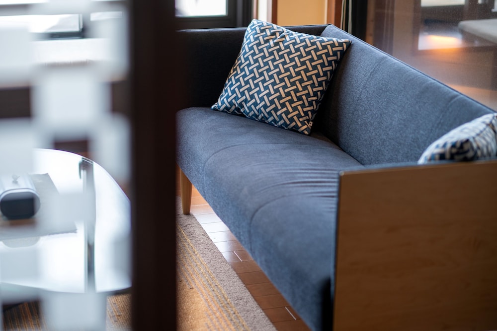 ＜季のはな＞展望露天風呂付ツイン 客室2 | 天童温泉 ほほえみの宿 滝の湯