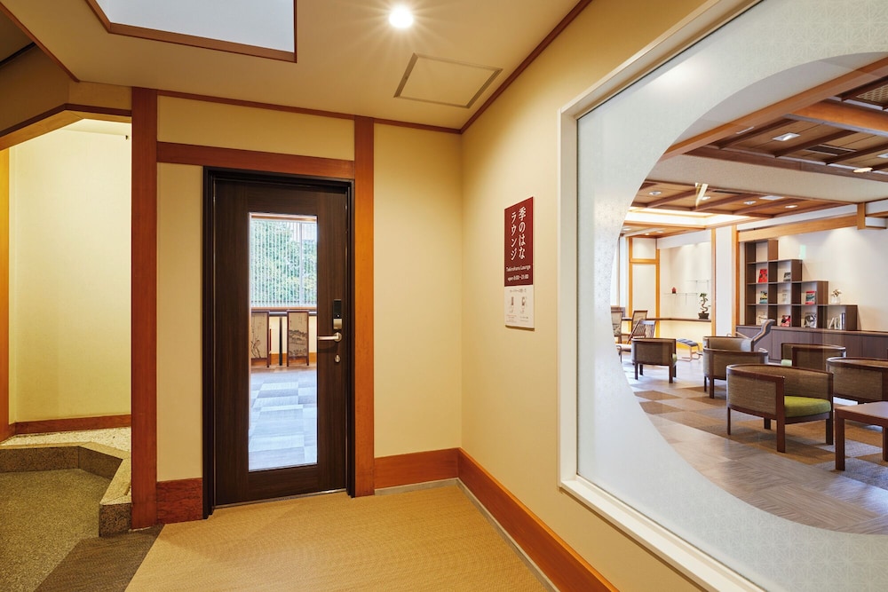 ＜四季亭＞和室特別室『竜王の間』 エグゼクティブ ラウンジ0 | 天童温泉 ほほえみの宿 滝の湯