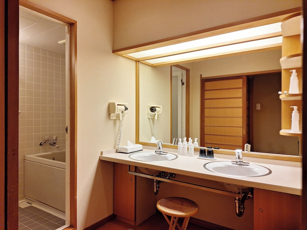 ＜四季亭＞和室 バスルーム0 | 天童温泉 ほほえみの宿 滝の湯