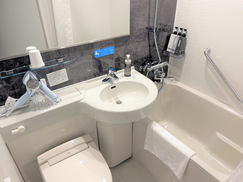 ダブルルーム 禁煙 バスルーム0 | ホテル京阪 京都駅南