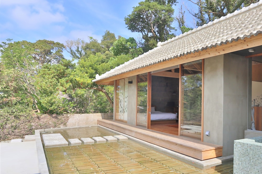 カワセミノス(ムカカヴィラ) テラス / パティオ1 | 翡翠巣 KAWASEMINOSU (MUKAKA VILLA)