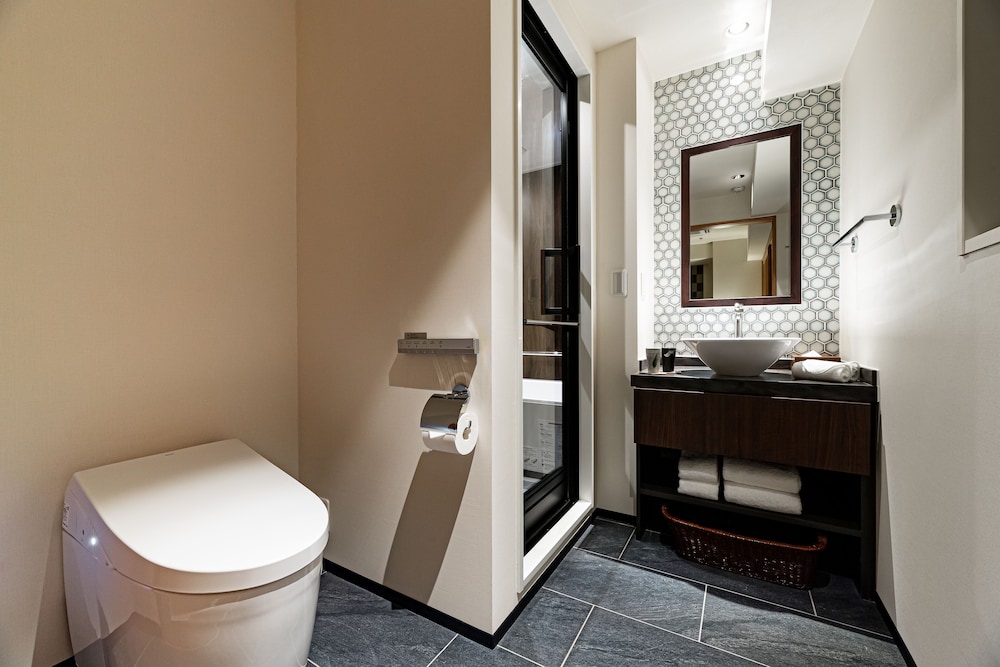 スタンダード ダブルルーム 禁煙 バスルーム0 | プロスタイル旅館 東京 浅草