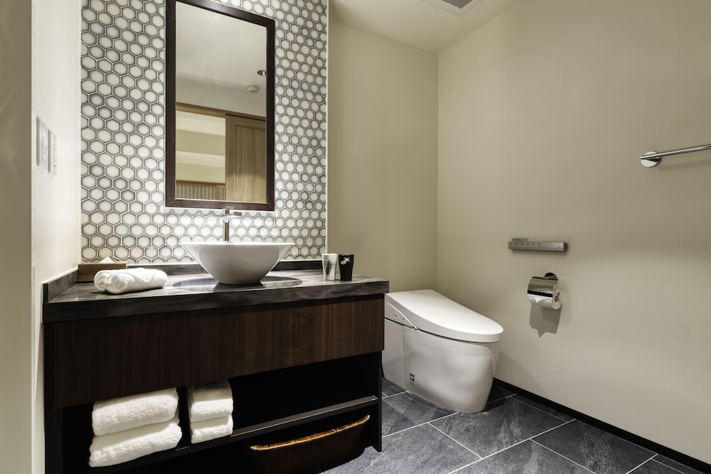 コーナーツイン 半露天風呂付 禁煙 バスルーム3 | プロスタイル旅館 東京 浅草