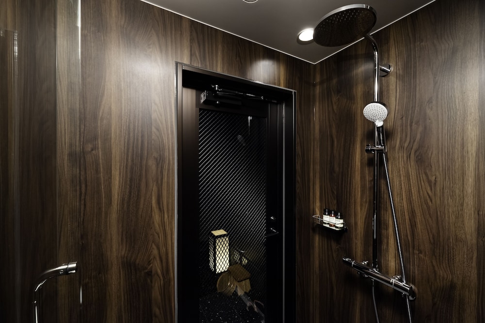 スイート 露天風呂付 禁煙 バスルームのシャワー0 | プロスタイル旅館 東京 浅草