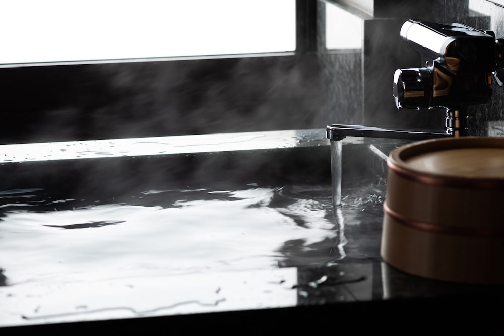 コーナーツイン 半露天風呂付 禁煙 バスルーム0 | プロスタイル旅館 東京 浅草