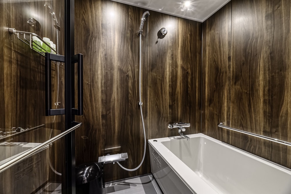 スタンダード ダブルルーム 禁煙 バスルーム1 | プロスタイル旅館 東京 浅草