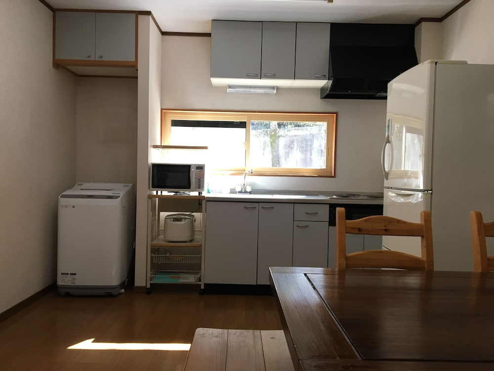 ベーシック アパートメント 専用キッチン1 | 白馬 カナディアンロッジ