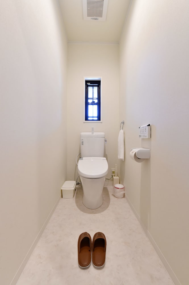 アパートメント 1階 桃 バスルーム5 | 陽なた庵