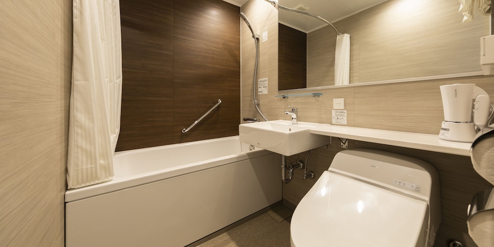 コンフォート ツインルーム 禁煙 / 洗濯乾燥機付き バスルーム0 | 東急ステイ飛騨高山 結の湯