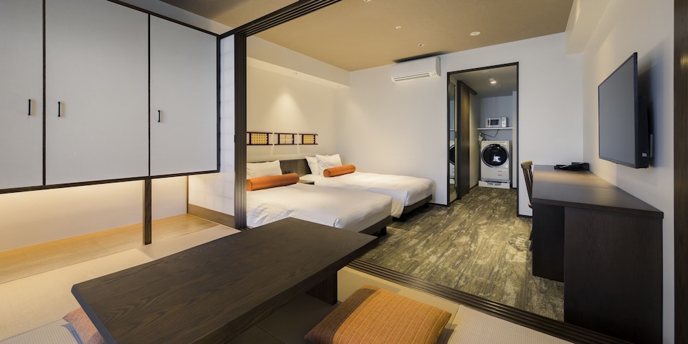 和洋室 ツインルーム 禁煙 / 洗濯乾燥機付き 客室8 | 東急ステイ飛騨高山 結の湯