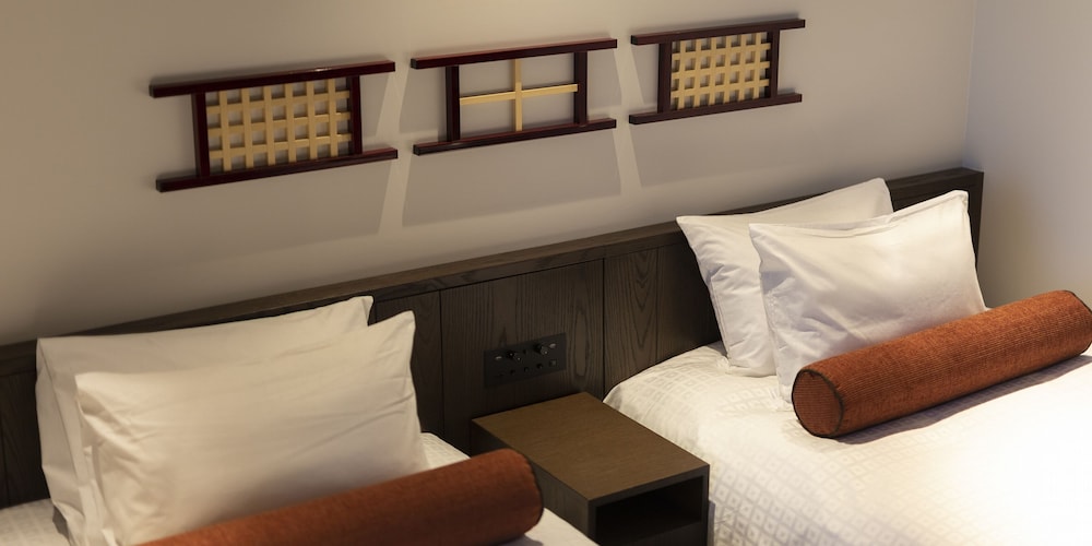 和洋室 ツインルーム 禁煙 / 洗濯乾燥機付き 客室6 | 東急ステイ飛騨高山 結の湯