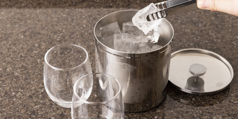 コンフォート ツインルーム 禁煙 / 洗濯乾燥機付き 客室の設備とサービス2 | 東急ステイ飛騨高山 結の湯